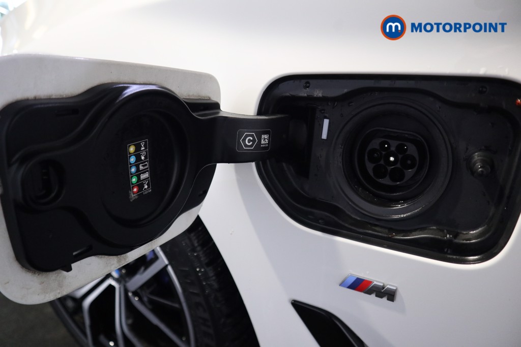 BMW 5 Series M Sport Automatic Petrol Plug-In Hybrid Saloon - Stock Number (1575973) - 31st supplementary image
