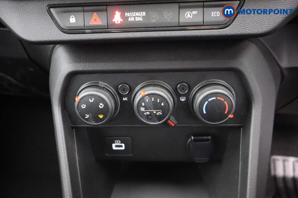Dacia Sandero Stepway Comfort Automatic Petrol Hatchback - Stock Number (1576280) - 11th supplementary image