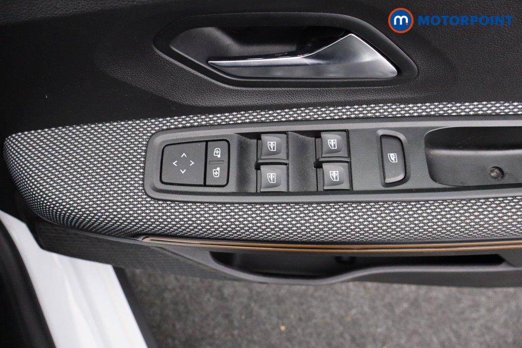 Dacia Sandero Stepway Comfort Automatic Petrol Hatchback - Stock Number (1576280) - 16th supplementary image