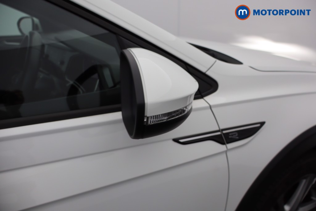 Volkswagen Taigo R-Line Manual Petrol SUV - Stock Number (1576284) - 19th supplementary image