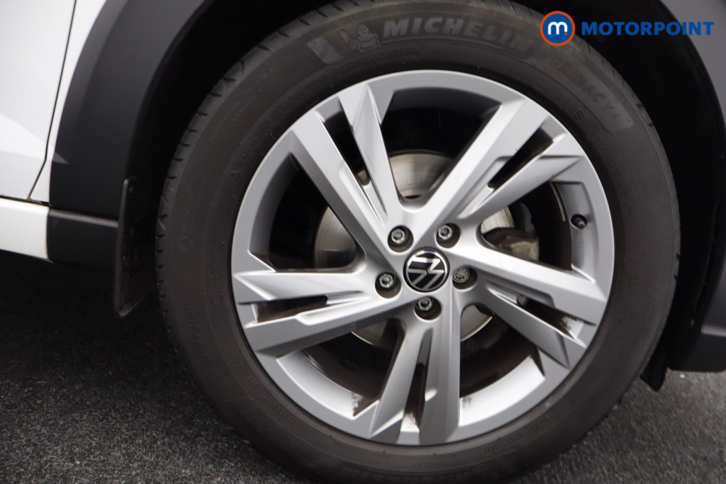 Volkswagen Taigo R-Line Manual Petrol SUV - Stock Number (1576284) - 32nd supplementary image