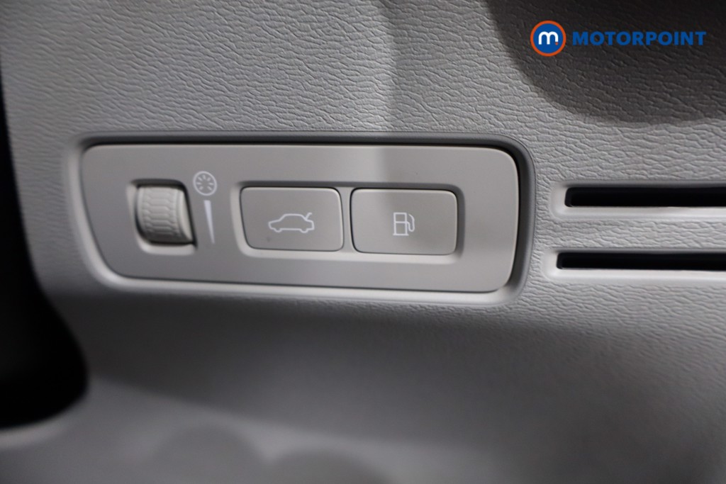 Volvo Xc40 Ultimate Automatic Petrol Plug-In Hybrid SUV - Stock Number (1576555) - 23rd supplementary image