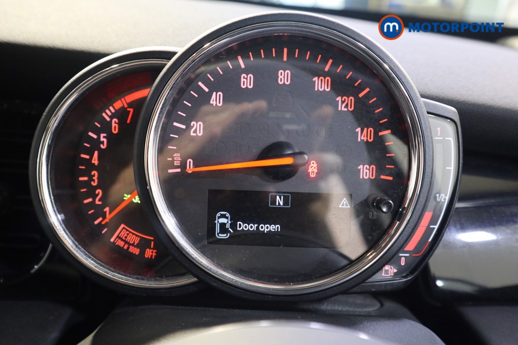 Mini Hatchback Cooper Classic Manual Petrol Hatchback - Stock Number (1576578) - 5th supplementary image