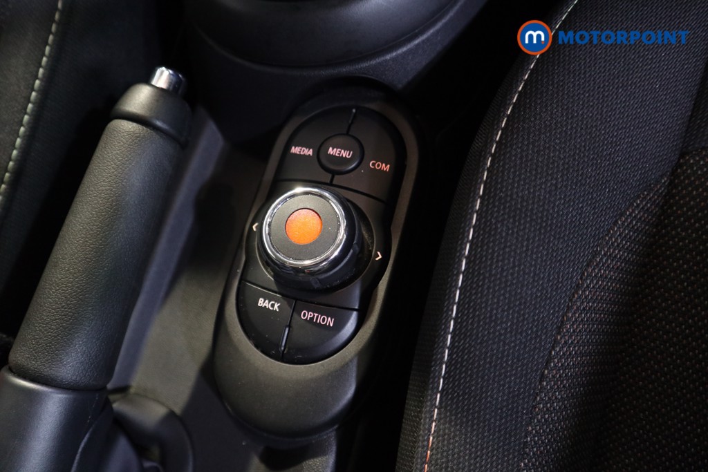 Mini Hatchback Cooper Classic Manual Petrol Hatchback - Stock Number (1576578) - 8th supplementary image
