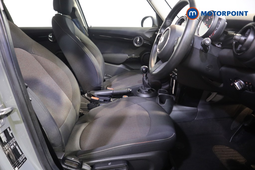 Mini Hatchback Cooper Classic Manual Petrol Hatchback - Stock Number (1576578) - 12th supplementary image