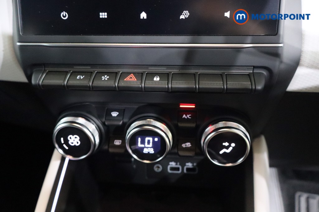 Renault Clio Techno Automatic Petrol-Electric Hybrid Hatchback - Stock Number (1576669) - 11th supplementary image