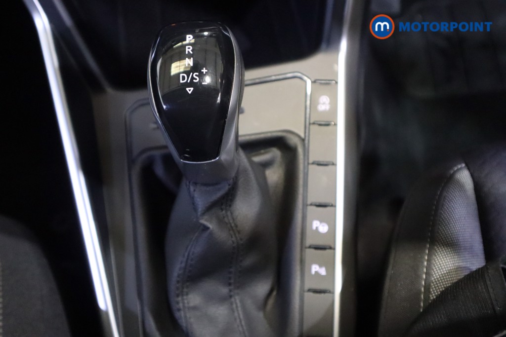 Volkswagen Taigo Life Automatic Petrol SUV - Stock Number (1576698) - 5th supplementary image