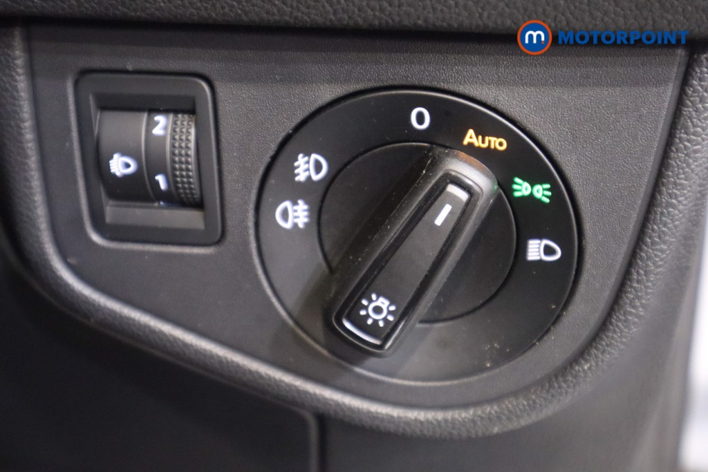 Volkswagen Taigo Life Automatic Petrol SUV - Stock Number (1576698) - 16th supplementary image