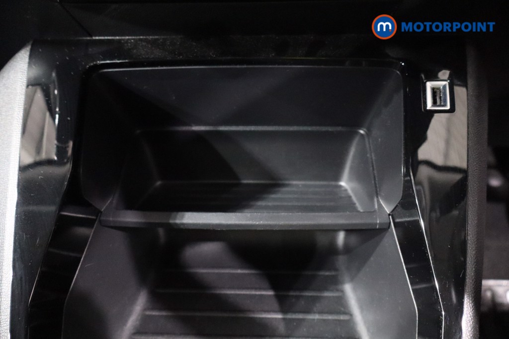 Peugeot 2008 Active Premium Manual Petrol SUV - Stock Number (1577175) - 17th supplementary image