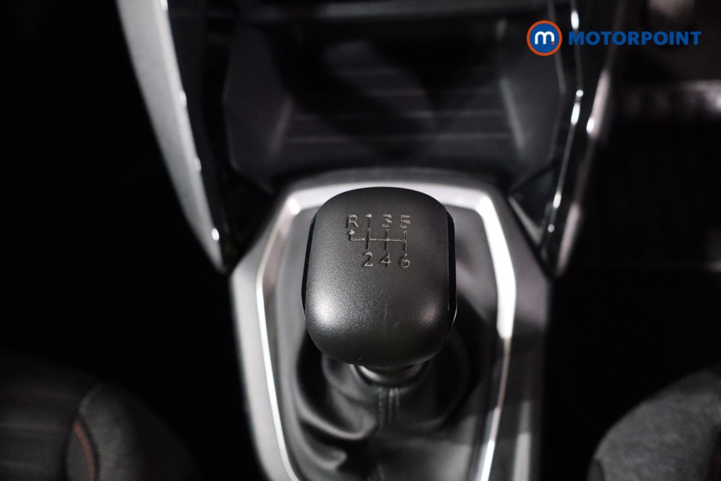 Peugeot 2008 Active Premium Manual Petrol SUV - Stock Number (1577175) - 18th supplementary image