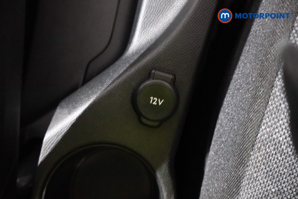 Peugeot 2008 Active Premium Manual Petrol SUV - Stock Number (1577175) - 19th supplementary image