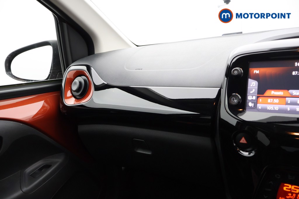 Peugeot 108 Collection Automatic Petrol Hatchback - Stock Number (1577211) - 7th supplementary image