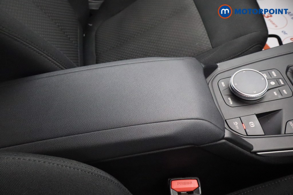 BMW 1 Series SE Manual Petrol Hatchback - Stock Number (1577456) - 7th supplementary image