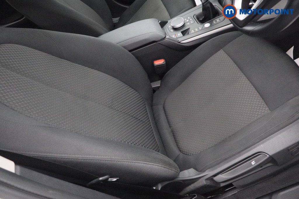 BMW 1 Series SE Manual Petrol Hatchback - Stock Number (1577456) - 16th supplementary image