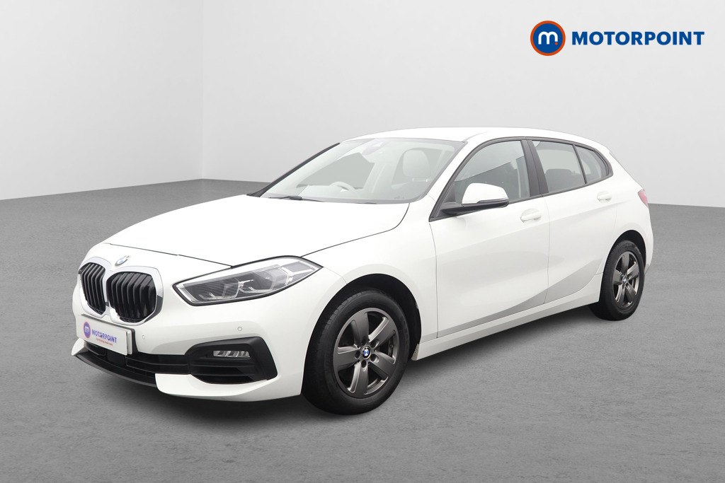BMW 1 Series SE Manual Petrol Hatchback - Stock Number (1577456) - Passenger side front corner