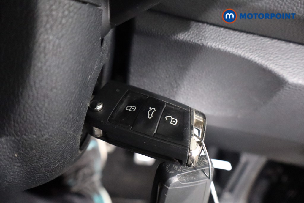 Volkswagen T-Roc R-Line Automatic Diesel SUV - Stock Number (1577578) - 13th supplementary image