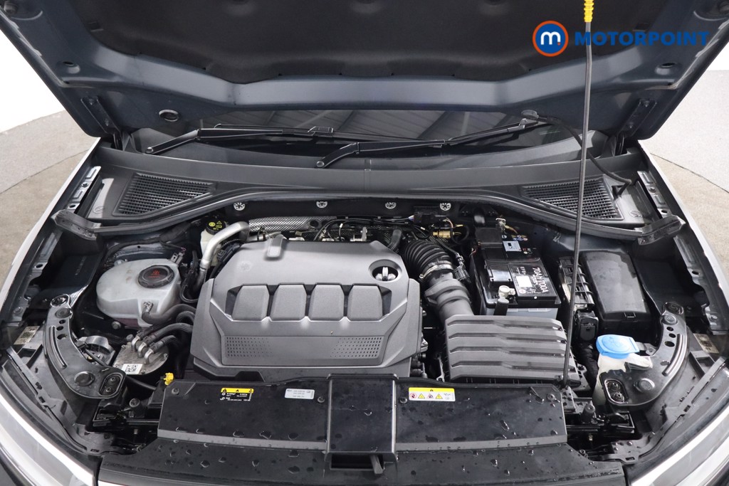 Volkswagen T-Roc R-Line Automatic Diesel SUV - Stock Number (1577578) - 32nd supplementary image
