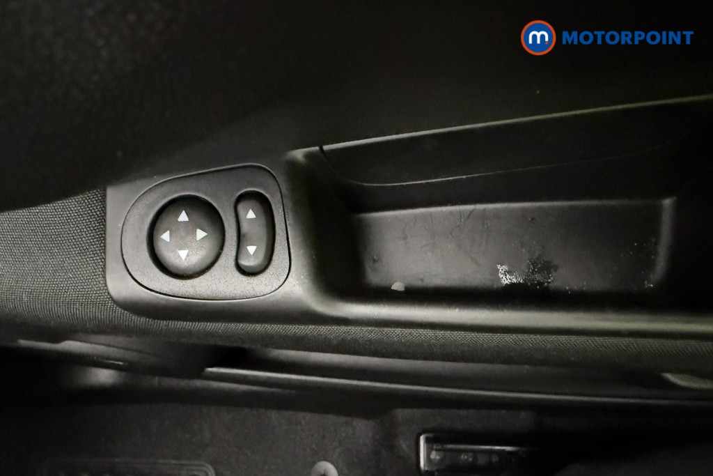 Fiat 500 1.0 Mild Hybrid 3Dr Manual Petrol-Electric Hybrid Hatchback - Stock Number (1577593) - 5th supplementary image