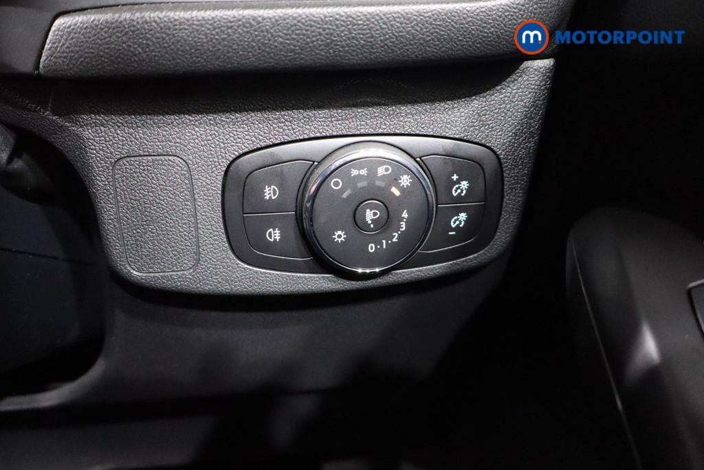 Ford Focus St-Line Automatic Petrol-Electric Hybrid Estate - Stock Number (1577736) - 12th supplementary image