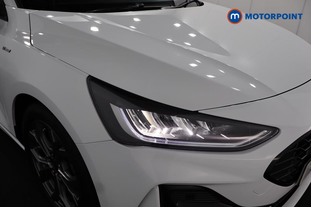 Ford Focus St-Line Automatic Petrol-Electric Hybrid Estate - Stock Number (1577736) - 15th supplementary image