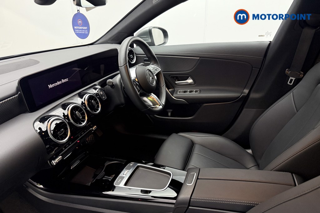 Mercedes-Benz CLA Sport Automatic Diesel Coupe - Stock Number (1578147) - 2nd supplementary image