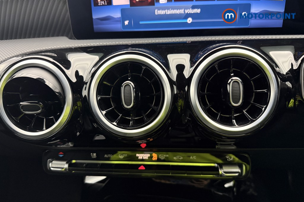 Mercedes-Benz CLA Sport Automatic Diesel Coupe - Stock Number (1578147) - 18th supplementary image