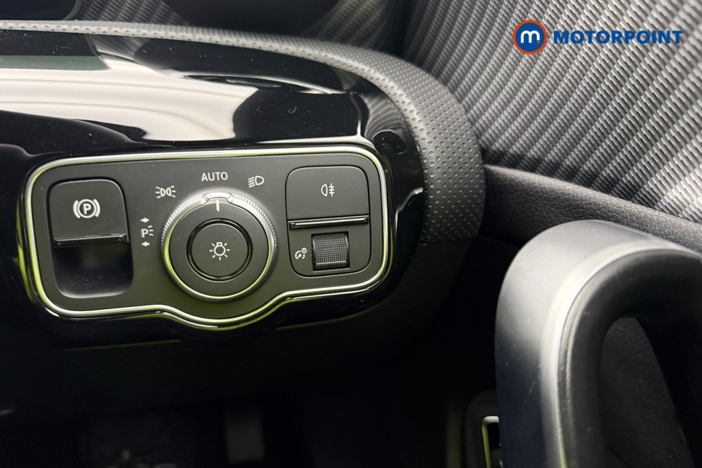 Mercedes-Benz CLA Sport Automatic Diesel Coupe - Stock Number (1578147) - 25th supplementary image