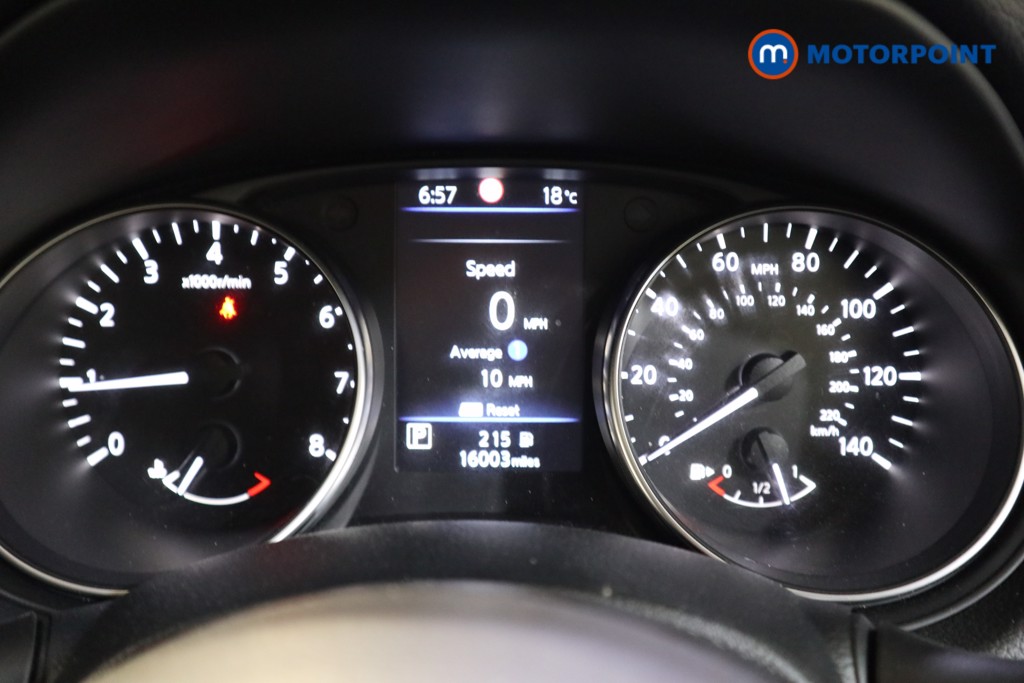 Nissan Qashqai N-Connecta Automatic Petrol SUV - Stock Number (1561379) - 5th supplementary image