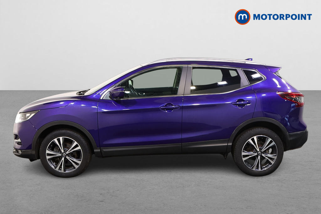 Nissan Qashqai N-Connecta Automatic Petrol SUV - Stock Number (1561379) - Passenger side
