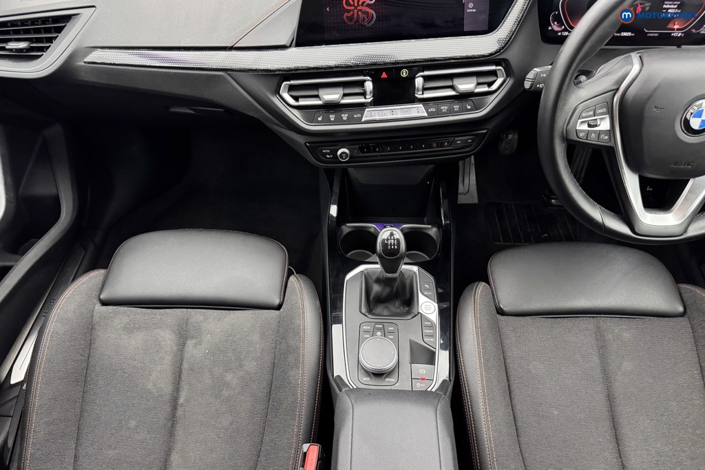 BMW 2 Series Sport Manual Petrol Saloon - Stock Number (1563760) - 5th supplementary image