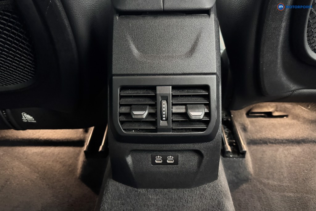 BMW 2 Series Sport Manual Petrol Saloon - Stock Number (1563760) - 19th supplementary image