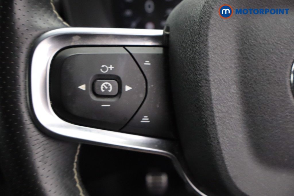 Volvo Xc40 R Design Manual Petrol SUV - Stock Number (1564770) - 12th supplementary image