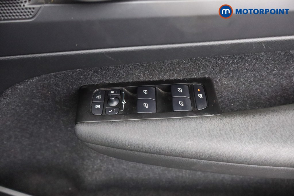 Volvo Xc40 R Design Manual Petrol SUV - Stock Number (1564770) - 15th supplementary image