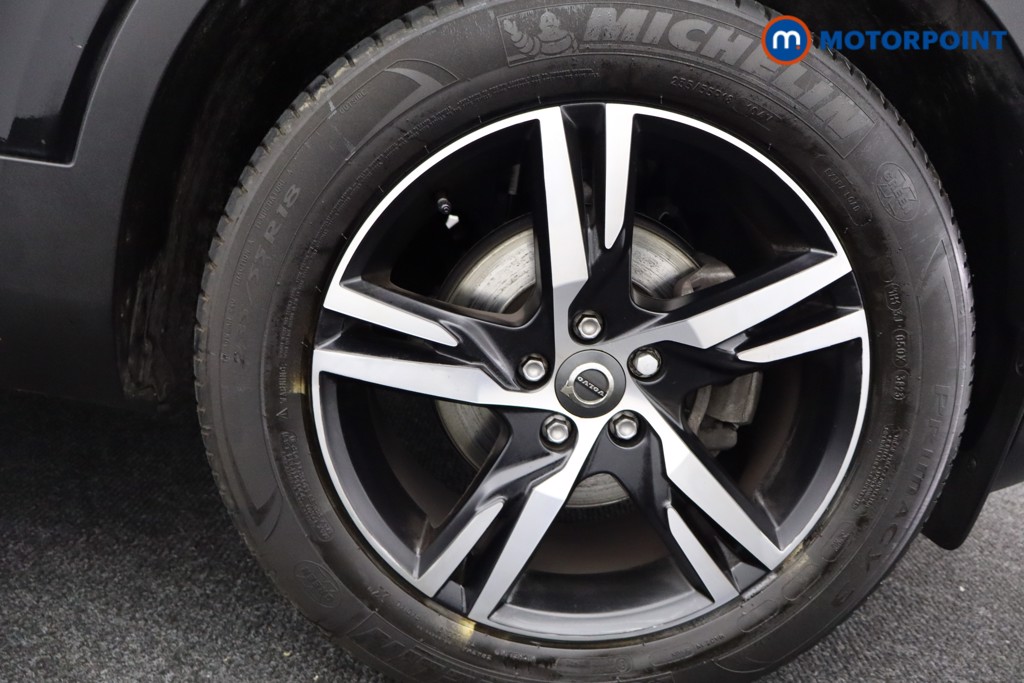 Volvo Xc40 R Design Manual Petrol SUV - Stock Number (1564770) - 32nd supplementary image