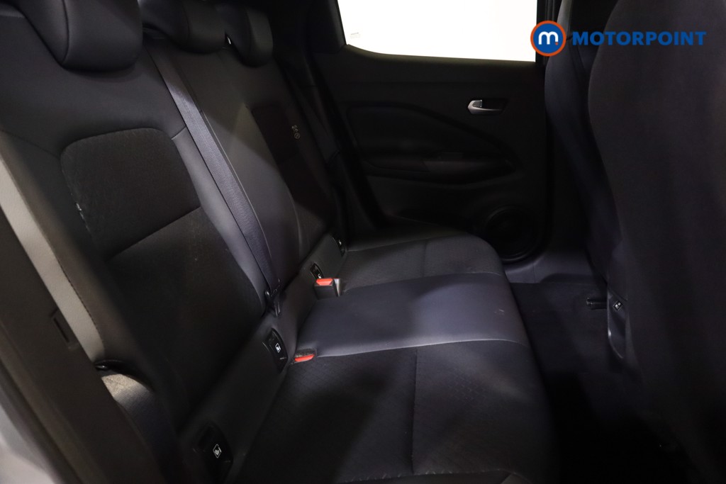Nissan Juke N-Connecta Automatic Petrol SUV - Stock Number (1564956) - 23rd supplementary image