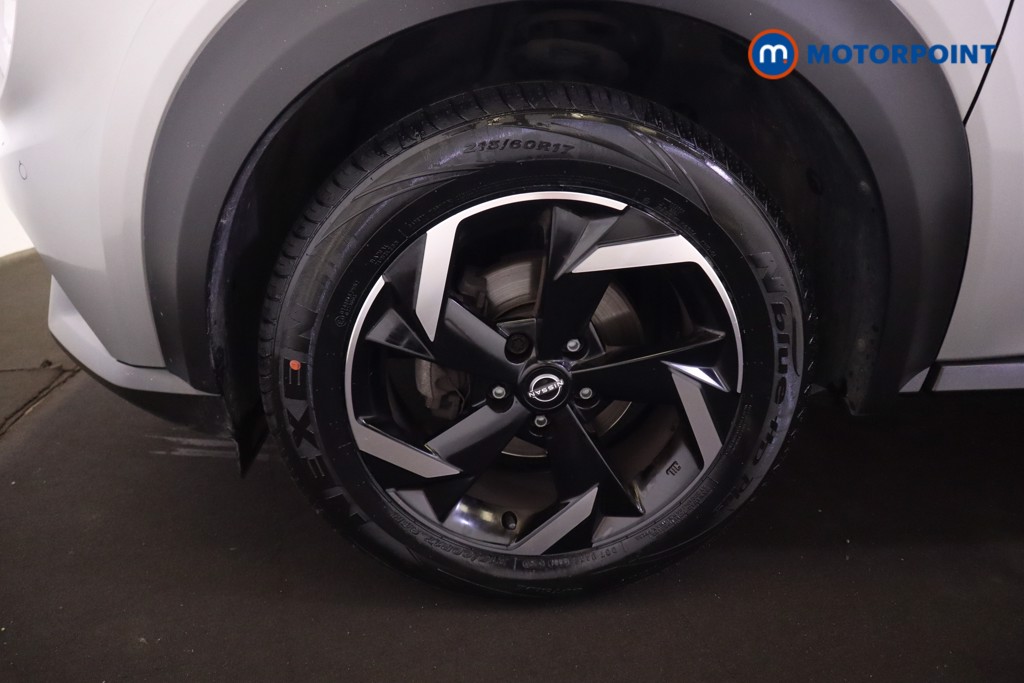 Nissan Juke N-Connecta Automatic Petrol SUV - Stock Number (1564956) - 28th supplementary image
