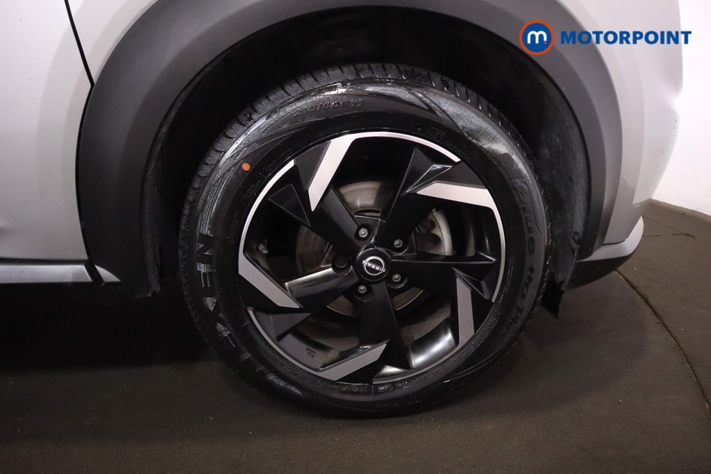Nissan Juke N-Connecta Automatic Petrol SUV - Stock Number (1564956) - 29th supplementary image