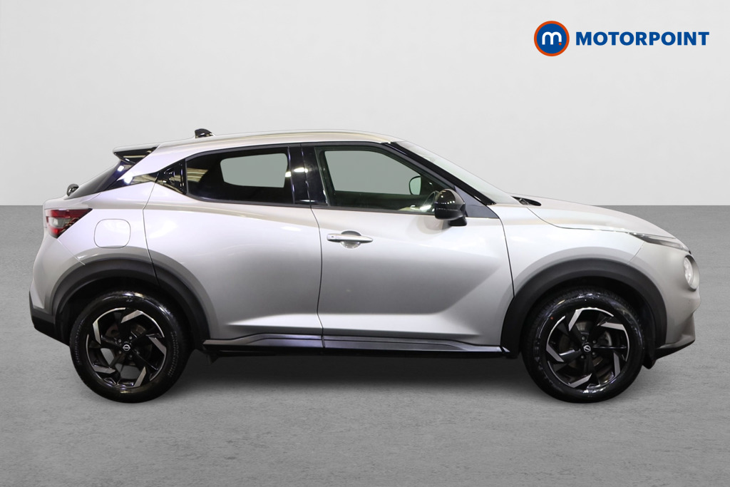 Nissan Juke N-Connecta Automatic Petrol SUV - Stock Number (1564956) - Drivers side