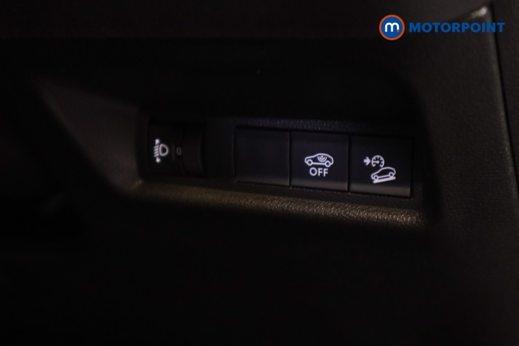 Jeep Avenger Altitude Manual Petrol SUV - Stock Number (1565143) - 4th supplementary image