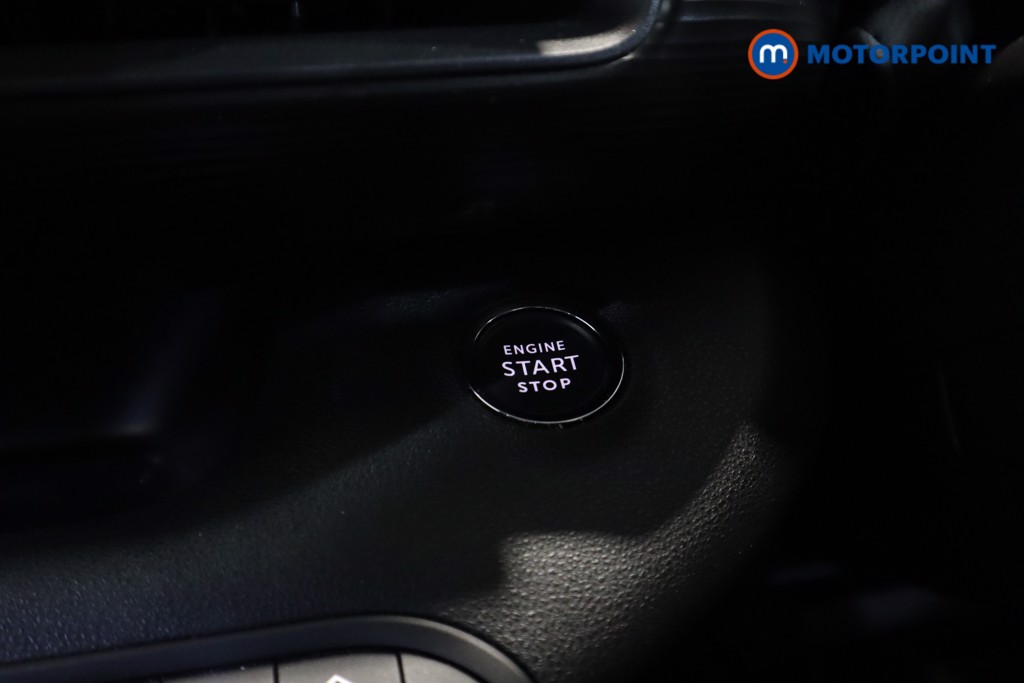 Jeep Avenger Altitude Manual Petrol SUV - Stock Number (1565143) - 17th supplementary image