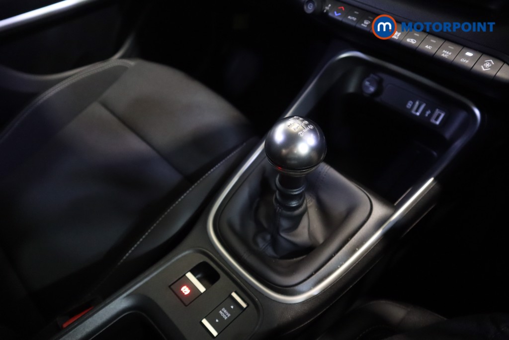 Jeep Avenger Altitude Manual Petrol SUV - Stock Number (1565143) - 20th supplementary image
