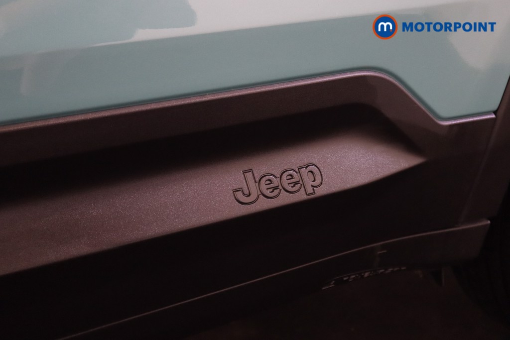 Jeep Avenger Altitude Manual Petrol SUV - Stock Number (1565143) - 38th supplementary image