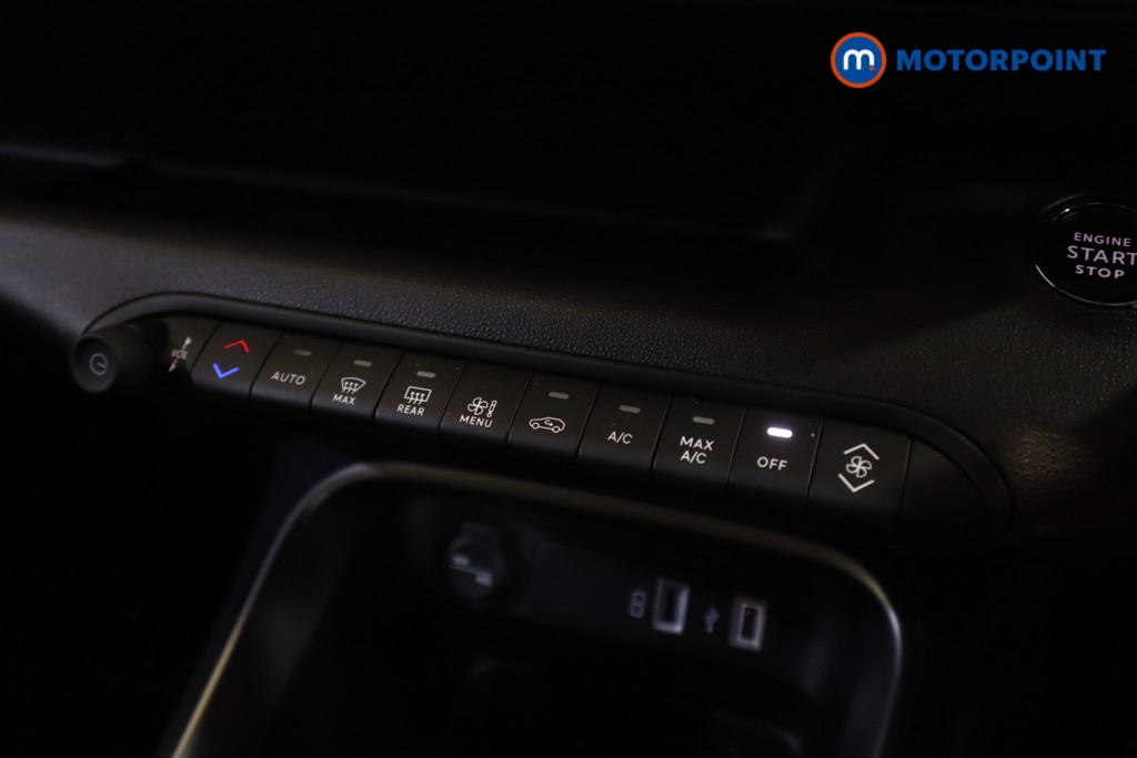 Jeep Avenger Altitude Manual Petrol SUV - Stock Number (1565181) - 18th supplementary image