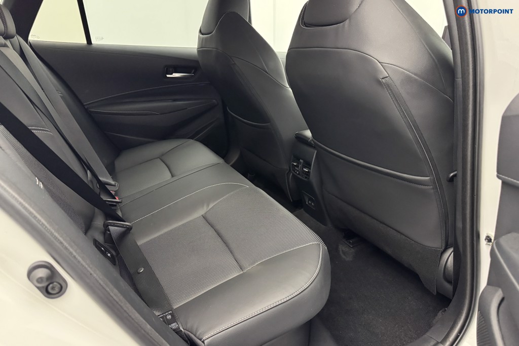Toyota Corolla Excel Automatic Petrol-Electric Hybrid Estate - Stock Number (1565222) - 7th supplementary image