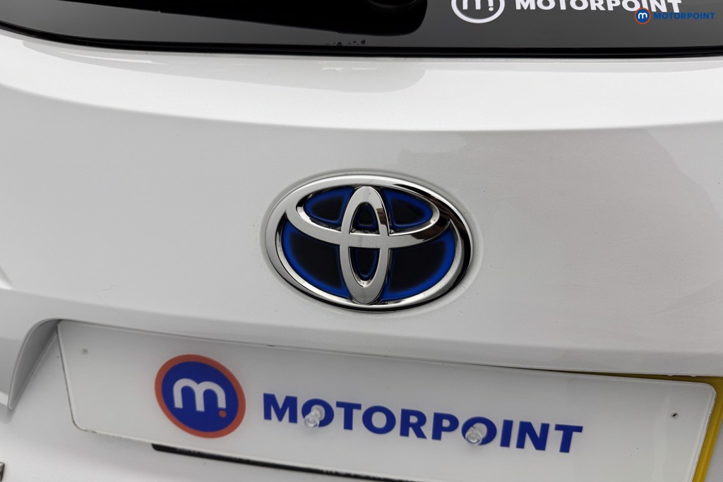 Toyota Corolla Excel Automatic Petrol-Electric Hybrid Estate - Stock Number (1565222) - 19th supplementary image