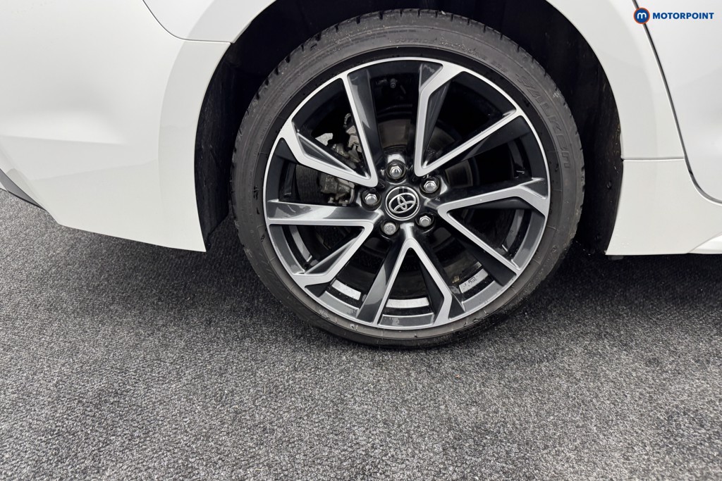 Toyota Corolla Excel Automatic Petrol-Electric Hybrid Estate - Stock Number (1565222) - 30th supplementary image
