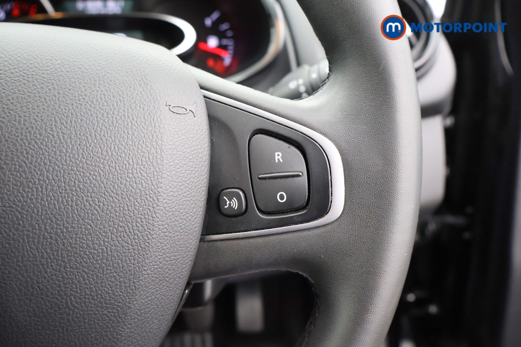 Renault Clio Iconic Manual Petrol Hatchback - Stock Number (1565710) - 3rd supplementary image