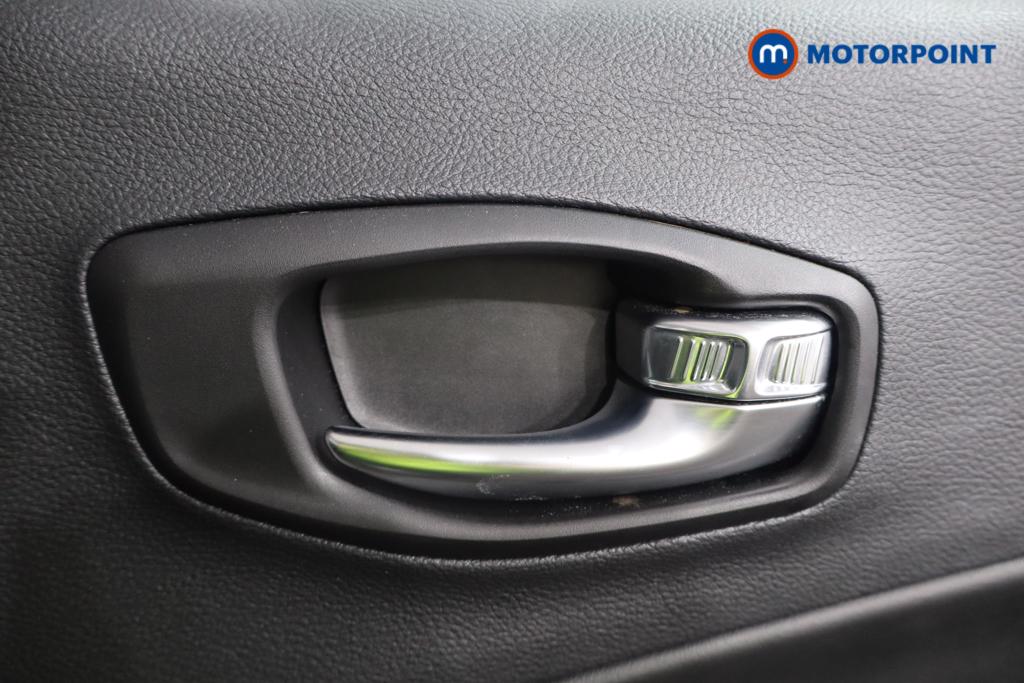 Jeep Compass Longitude Manual Petrol SUV - Stock Number (1566741) - 13th supplementary image