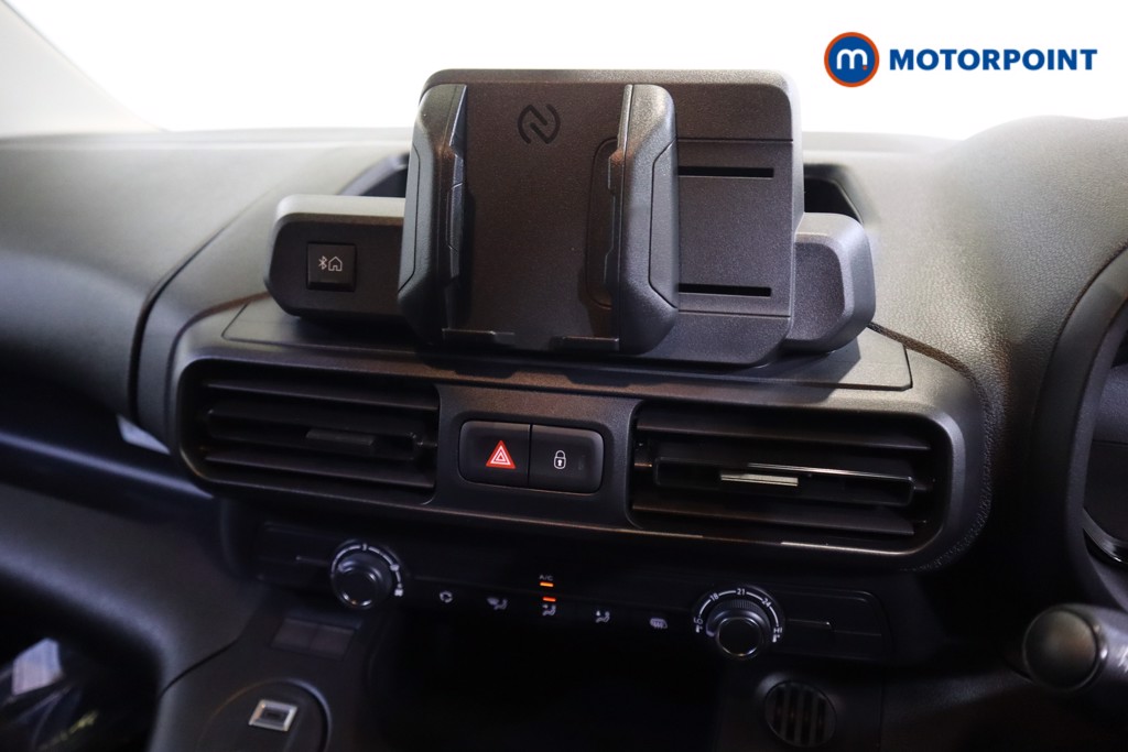 Vauxhall Combo Cargo Prime Manual Diesel Crew Bus - Stock Number (1567036) - 2nd supplementary image