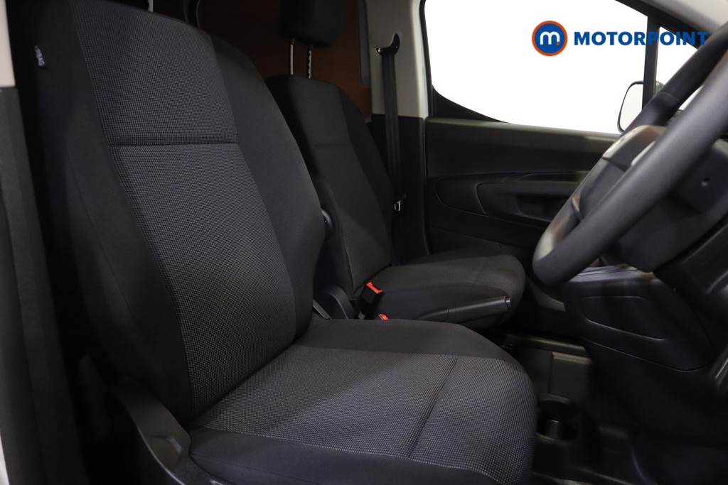 Vauxhall Combo Cargo Prime Manual Diesel Crew Bus - Stock Number (1567036) - 5th supplementary image